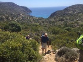 Wandelen tijdens vakantie op Kreta